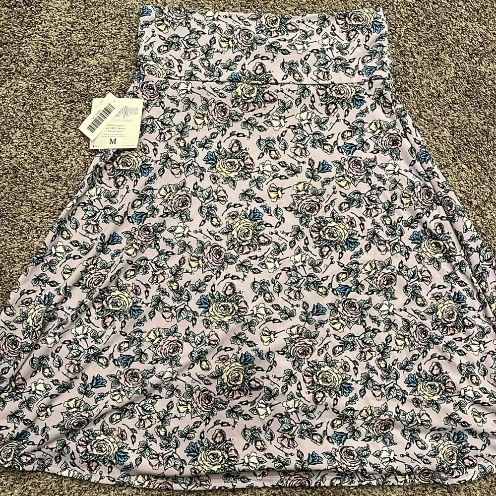 LuLaRoe Azure Skirt Size M Lavender floral